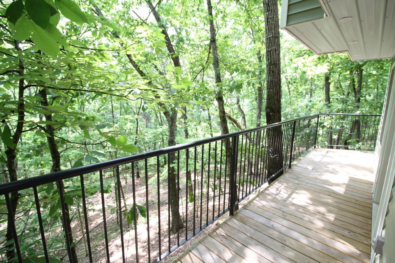 布蘭森Secluded Treehouse In The Woods - Tree Hugger Hideaway别墅 外观 照片